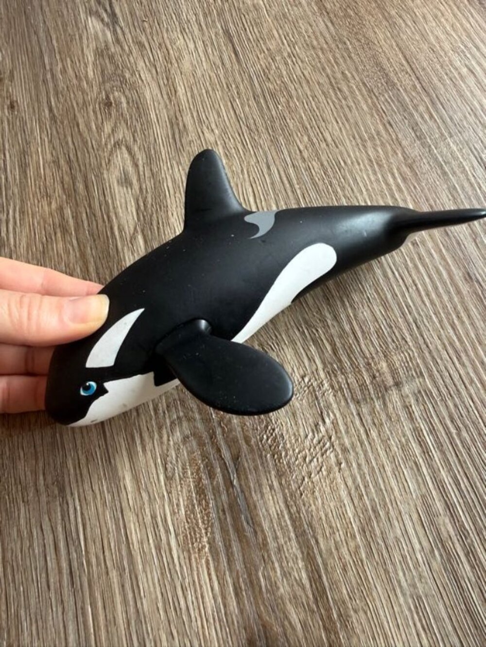 Vintage 1995 Barbie Ocean Friend Baby Keiko The Orca Whale Mattel 7"